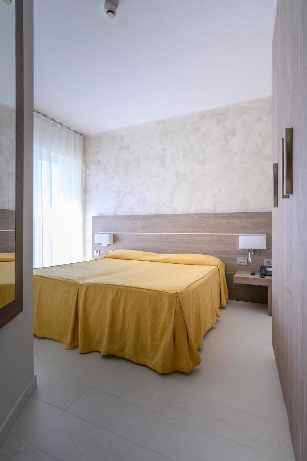 Hotel Capri 3 Stelle Superior Τζεσόλο Λίντο Εξωτερικό φωτογραφία